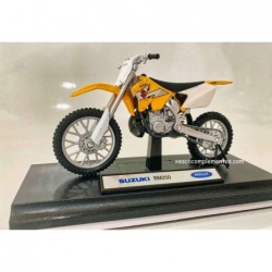 Suzuki RM250 Motorbike