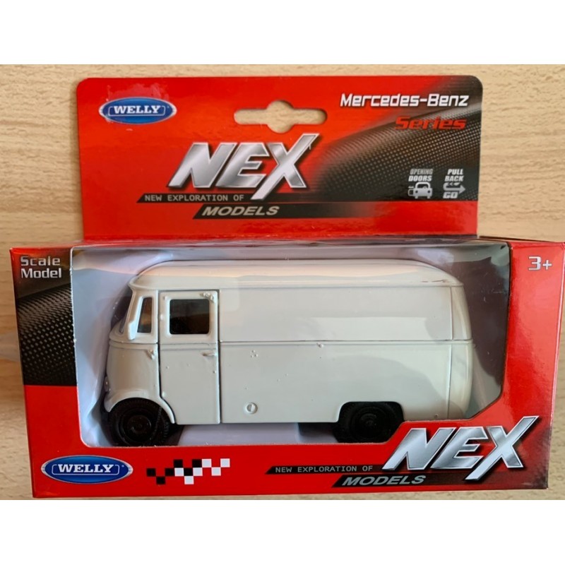Mercedes Benz L319 Panel Van 1/34 Scale